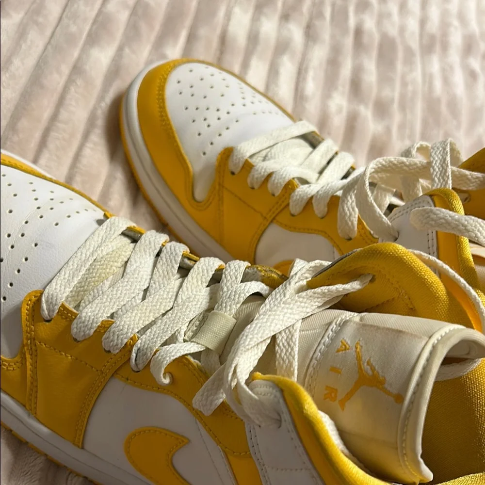 Air Jordan Yellow and White High-Top Sneakers size 8 GUC.